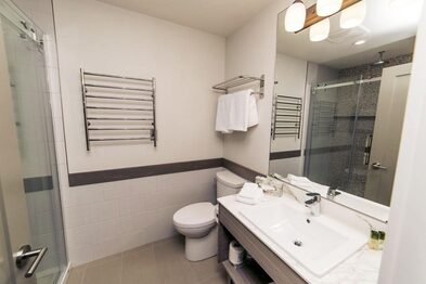 Tigh-Na-Mara Seaside Spa Resort Gabriola Bathroom